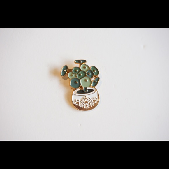 Enamel Pins for the Plant Ladies. Set of 3! - Picture 3 of 4